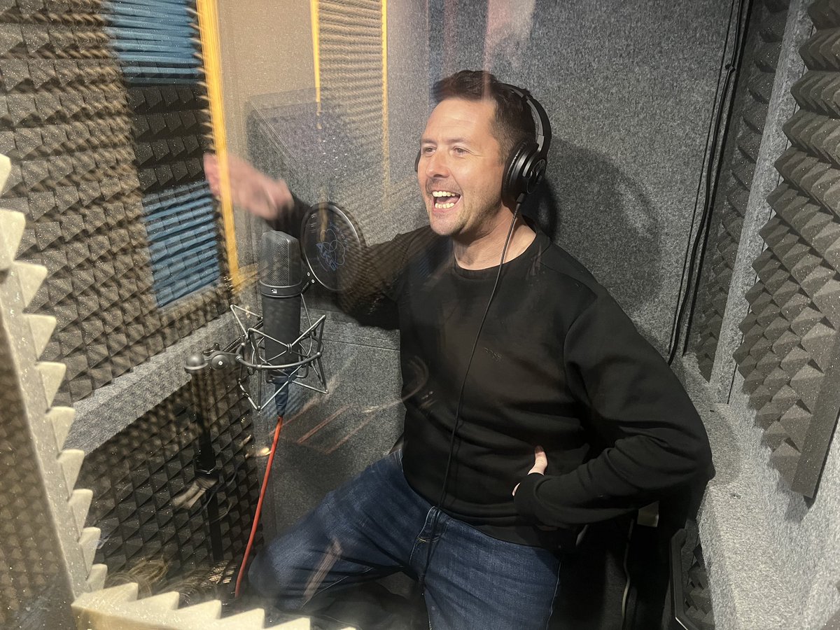 MartinBerger12's tweet photo. Always a joy to work with @realbennickless on voice over projects for one of our industry leading clients. Star of @BGT and an award winning comedian. Catch his national theatre tour in 2023. https://t.co/o3BdCDvuHU