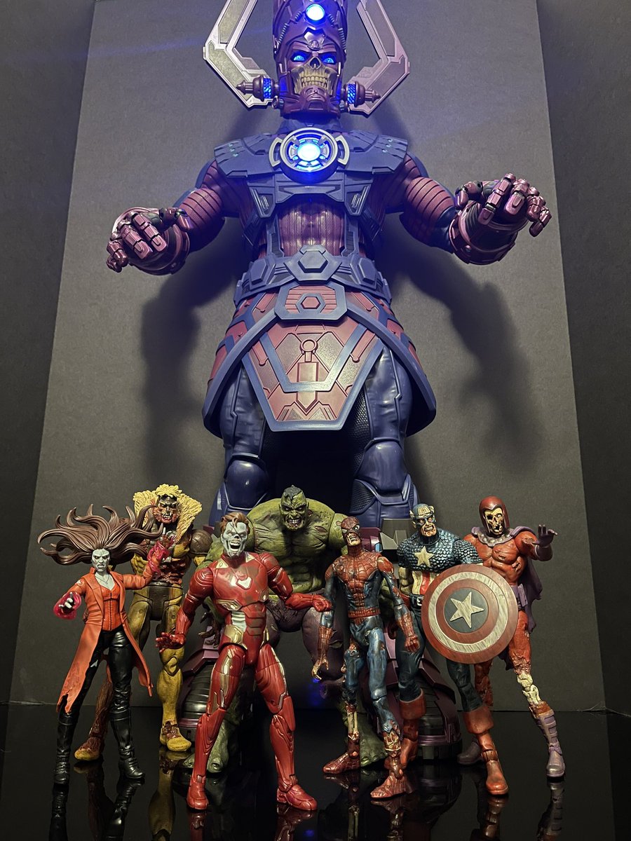 CHOW TIME!

#marvelzombies #zombies #horror #marvellegends #marvelselect #toyshiz #galactus