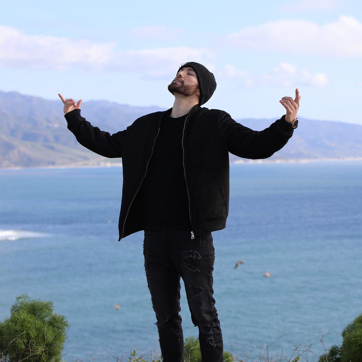 LukeGawne's tweet photo. My life hasn’t been easy. As a teenager I remember waiting around for someone to help me but that savior never came. Or so I thought. From the darkness came a light, in the form of music. 

This Friday I pour my heart into a song called “Rescue Me” 🖤 https://t.co/nG6xy4Gx9G