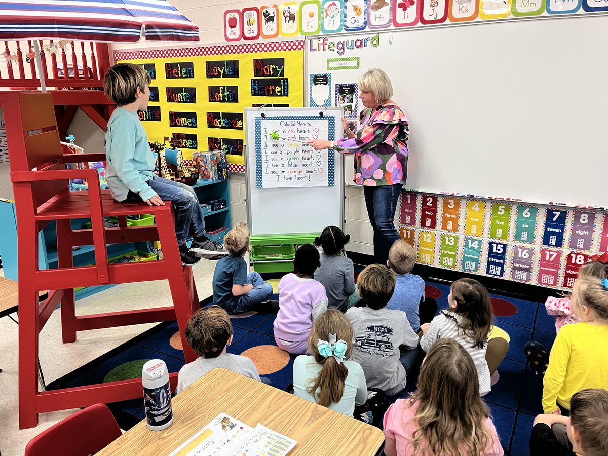 Building words, sound roller coasters, marking up our writing, and heart poems! Such an amazing day <a href="/MCPSsandcastle/">MCPS</a>! Thanks for opening your doors and sharing your classrooms today! <a href="/MeltonsMagic/">Ashley Medlin</a> <a href="/CClemmons_/">Charity Clemmons</a>