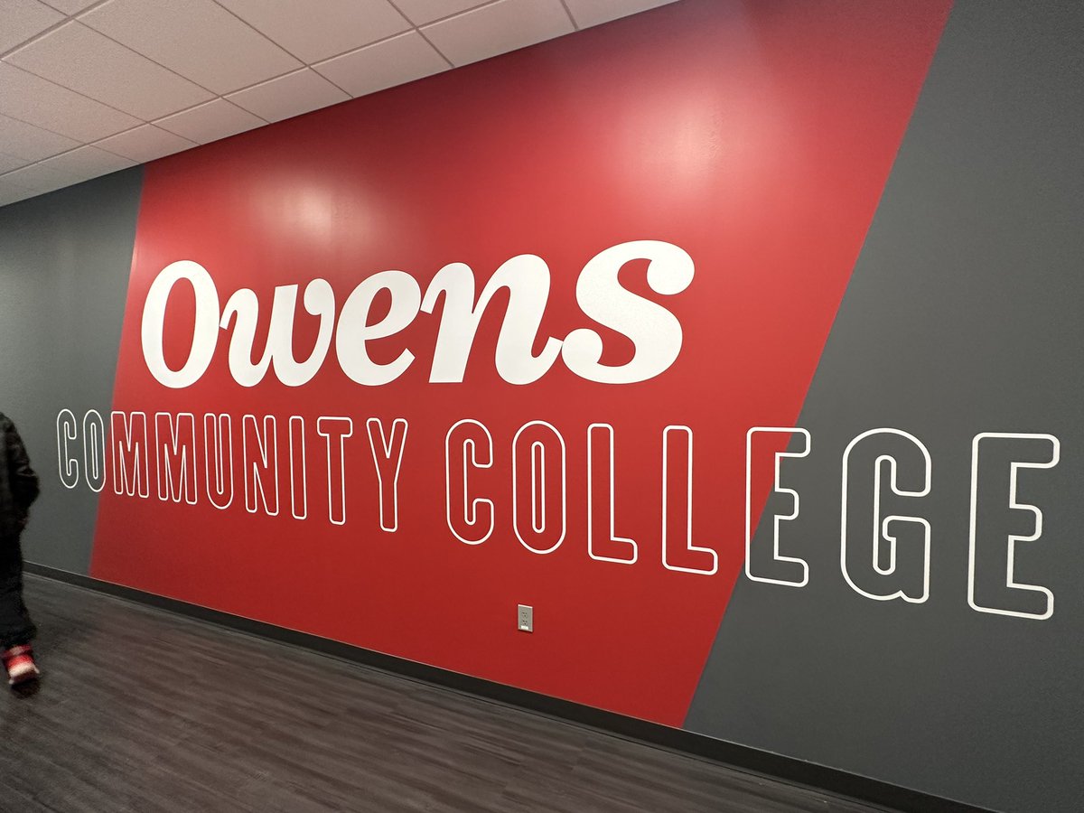“After a great visit with Coach Perry &amp; Coach Tre’ at Owens community college I am bless to recieve an offer from owens community college “ #ATTG #longlivemydaddy best birthday gift I got my daddy🧡 happy birthday old man🤞🏾