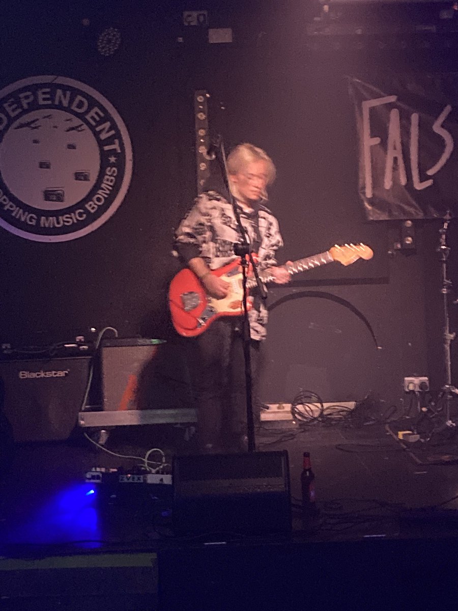 DavyGroark's tweet photo. Kicking off Independent Venue Week 2023 @IVW_UK in style at the home of the Blue Pint @INDEPENDENT_SR1. Great performances from Gone Tomorrow, @AnnabelAllum and @FalseHeads with @whufcne and @_victoriawai_ https://t.co/0oIs1ciHbH