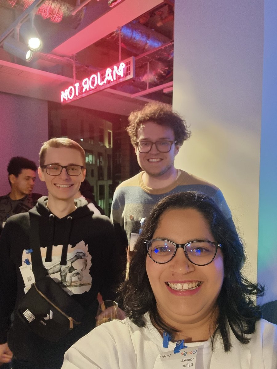 KelkarRenuka's tweet image. Great event with great peoples!!💙❤
#FlutterForwardExtendedLondon 
@devangelslondon @sumithpdd @wolfenrain @reNotANumber @roipekr @thatfiredev @KhanhNwin @tiyachows @teresa_wyy @martinjeret @OrestesGaolin @dacks_developer @mikediarmid @nataliastones @aleturin @gdg_london