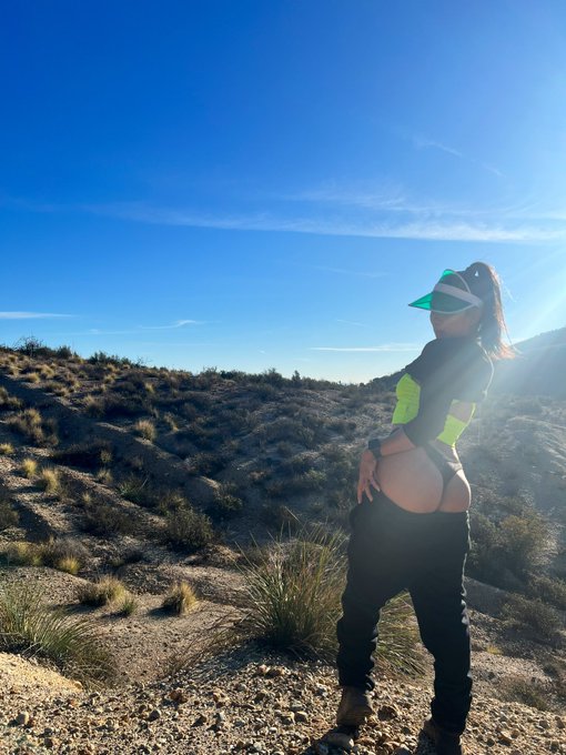 Rises w the sun ☀️ https://t.co/BrkmZMxl7J<a href="/tag/hotsprings"class="tags"><span>#hotsprings</span></a>