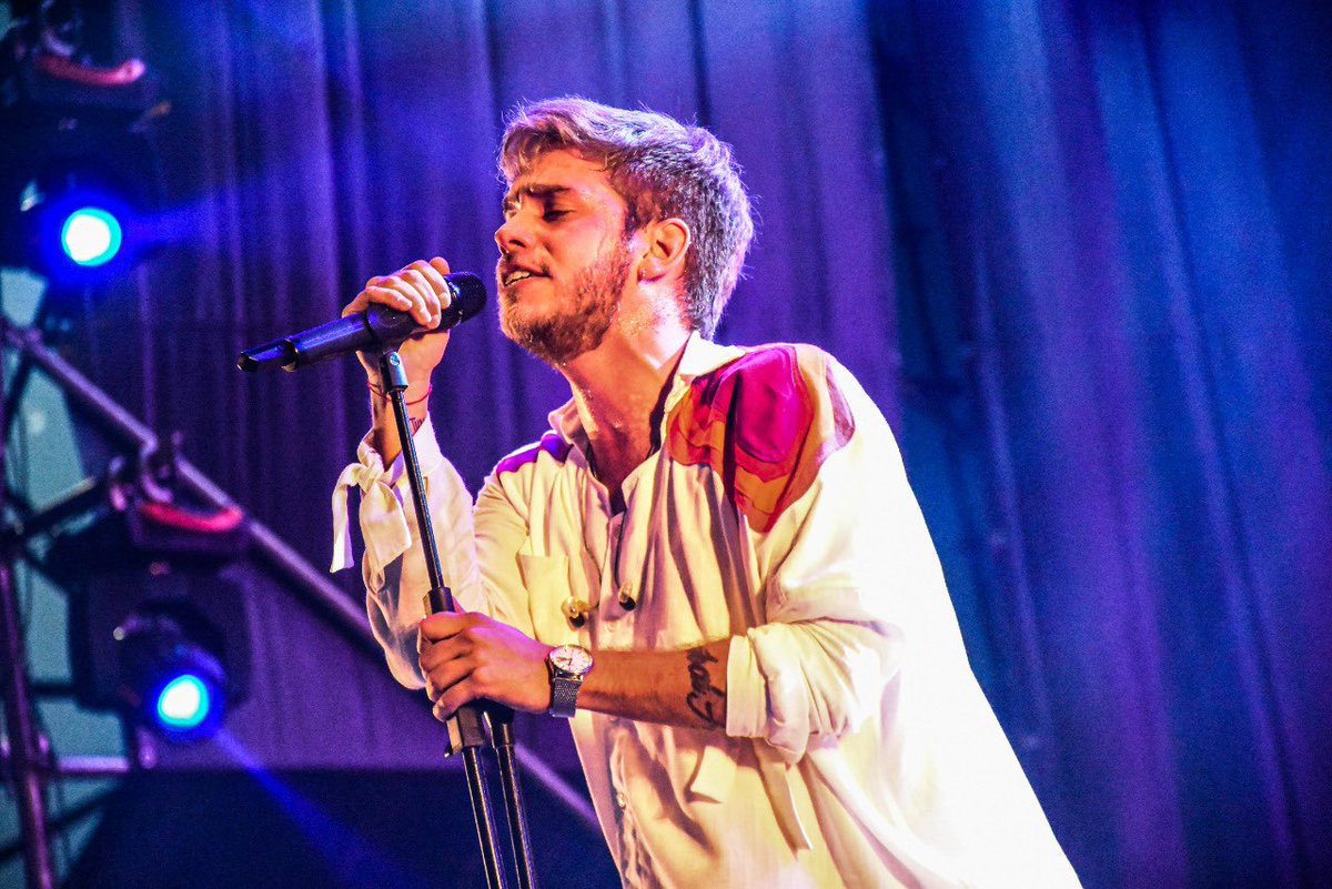 tunayoficial's tweet photo. 🎉❗️Feliz cumple Martin❗️🎉

Hoy festejamos un año más de vida de nuestro cantor 🤟

Que la vida nos encuentre siempre juntos hermano querido! 💪 https://t.co/69alkIsBXo