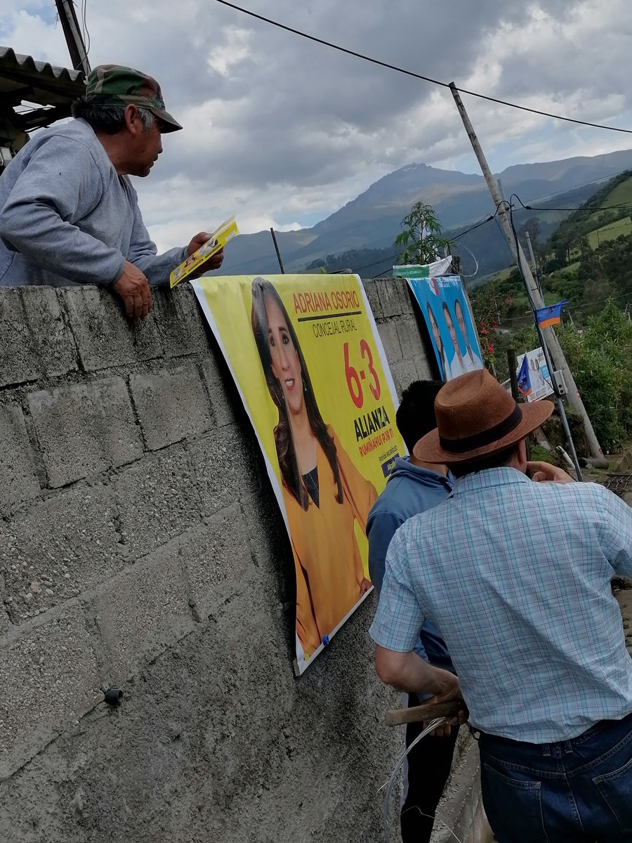 AdrianaOsorio72's tweet photo. #LaMoca #Rumipamba encanta por sus paisajes y la amabilidad de su linda gente.
Gracias por su apoyo de siempre.
Desde el #GAD #Rumiñahui seremos recíproc@s atendiendo sus necesidades y demandas.
#AdrianaConcejalRural
#Adriana2023
#HectorJacome
#RumiñahuiPorTi https://t.co/f54FYBu8uq