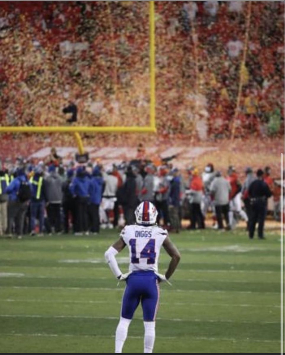 ADerritt's tweet image. poetry in motion @JoeyB #BurrowheadMyAss #ChiefsKingdom