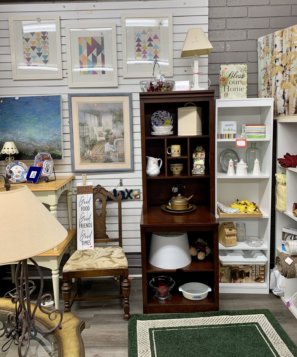 ALCVThriftShop's tweet photo. ❇️ Bargain Box Thrift Store Specials 1/31-2/4
❇️ Open Tuesday thru Saturday, 1-4pm
❇️ Where Shopping Means Giving
#assistanceleague #localthriftstore #volunteeroc #localnonprofit #sanclemente 
#supportfamilies #supportwomen #scsmallbusiness #sanclementesmallbusiness https://t.co/M8K9QFxsQg