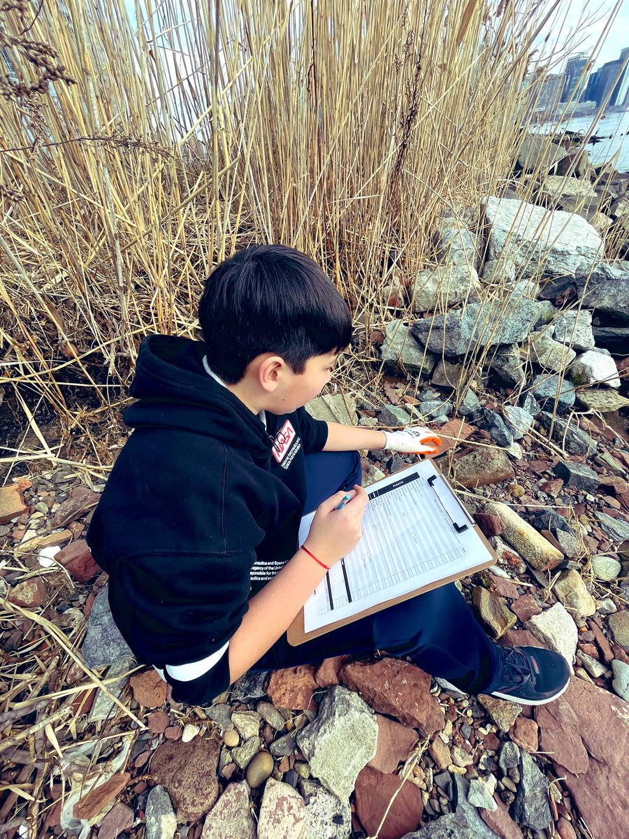 It’s been an unusually mild winter…never too early to do a #beachcleanup #plasticpollution #oceanconservation #zerowaste #environment #plastic #saveouroceans #plasticfreeoceans #savetheplanet #plasticwaste #recycle #DataScience @CleanOcean @HMSJC