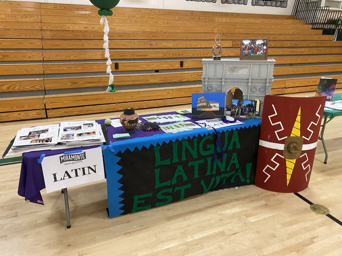 MagisterDavis1's tweet photo. Salvete, omnes!  I just wanted to share some pictures from Thursday and Friday. Not only was it Open House but MHS also hosted an elective faire for new and current MHS students.  It was so great to meet and talk with everyone! Ite, Mats! https://t.co/ufydq3IxRE