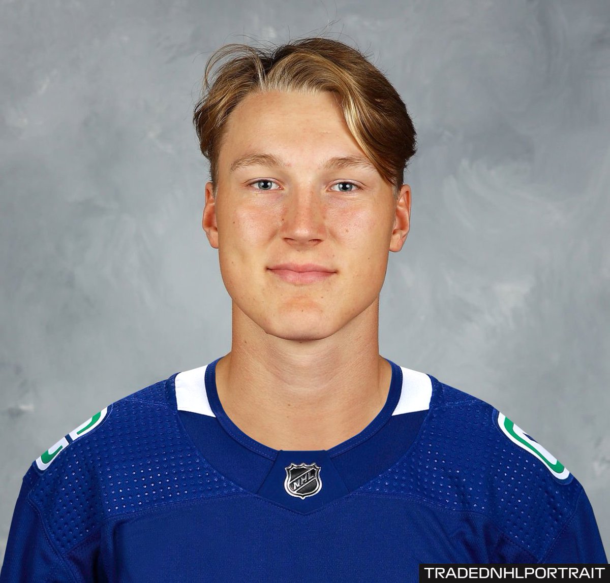 TradedNHLPortrait tweet media