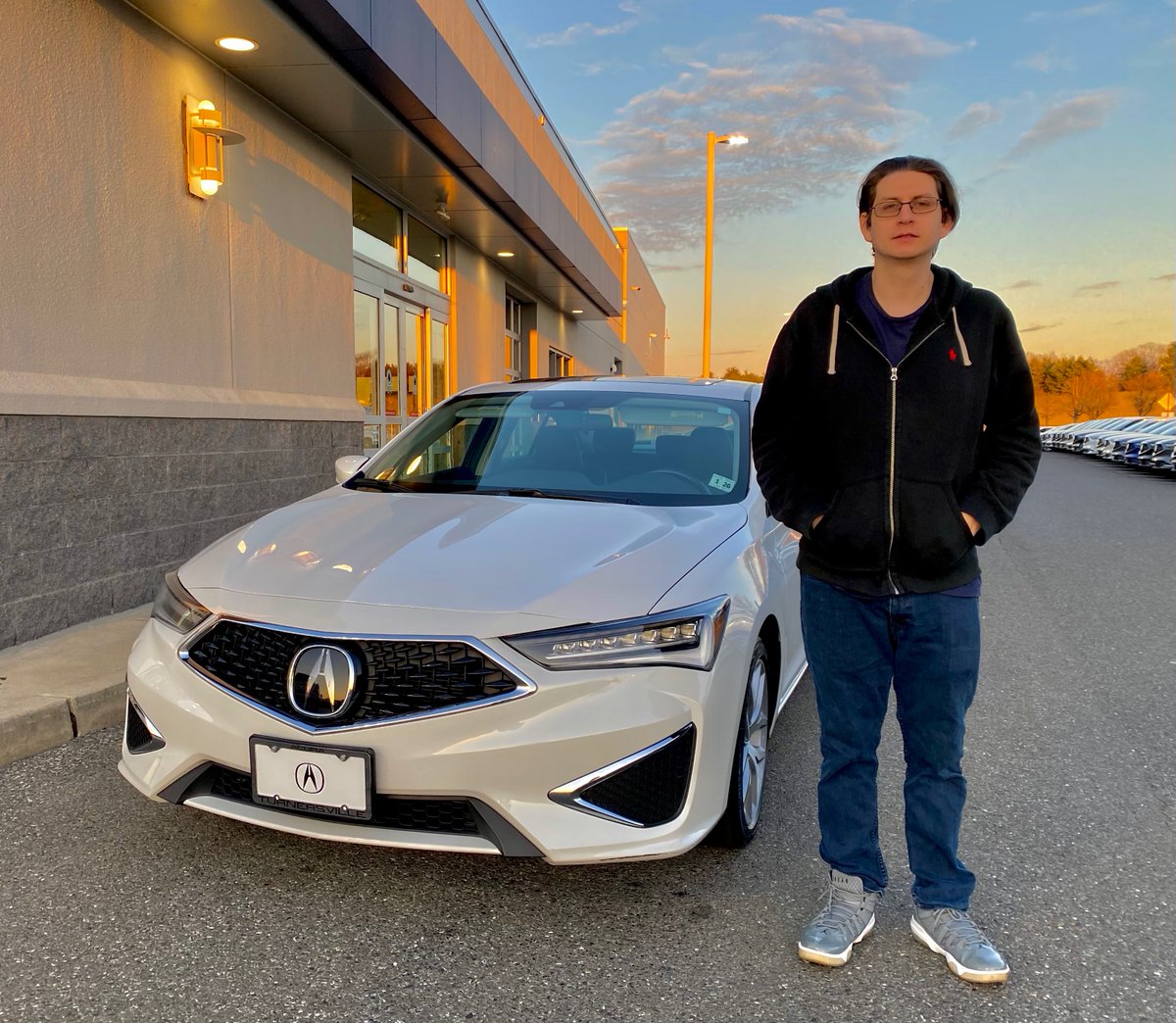 AcuraTville's tweet image. Congrats to Ed on his new Acura ILX! Omar at Acura Turnersville was honored to help him find the vehicle that matched his exact needs. Thank you and happy driving! #AcuraILX #AcuraTurnersville