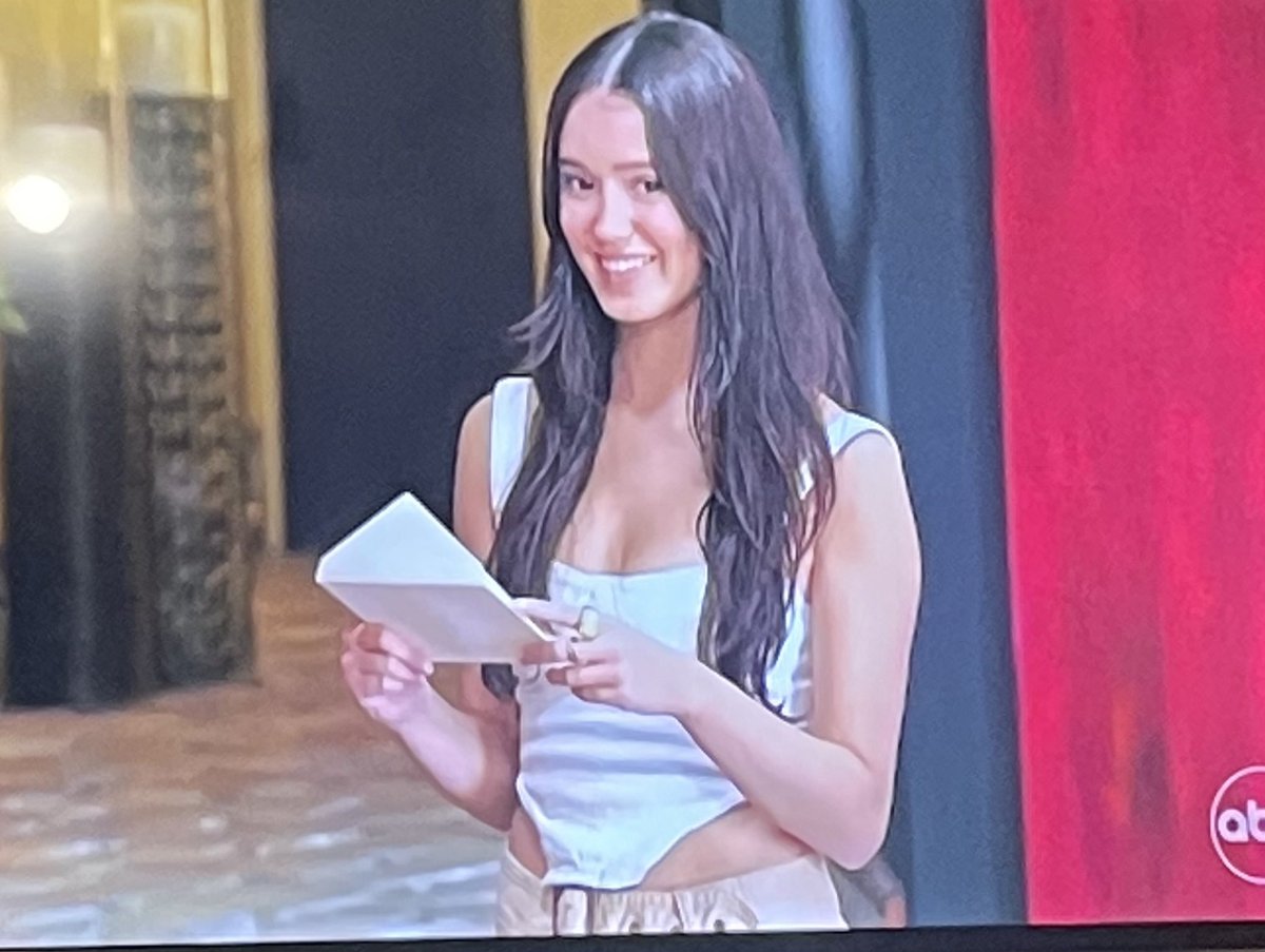 The Bachelor Hot Tub tweet media