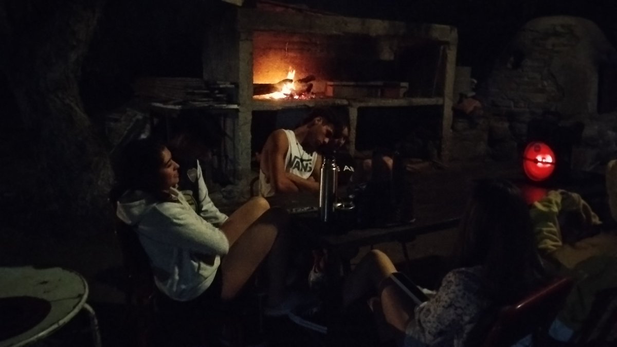 pileta, asado, amigos.
algo mas? na, dejame q asi soy feliz