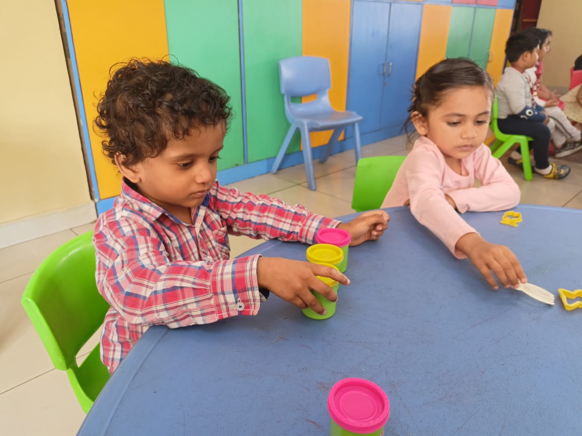 SAI_Edu_In's tweet photo. Sequencing is an important readiness skill that provides a foundation for both reading development & scientific inquiry, further helping children learn to recognize patterns that make their world more understandable & predictable.
#InterIntraskills
#LogicalSkills
#FinemotorSkill https://t.co/7EeL2Yh6R1