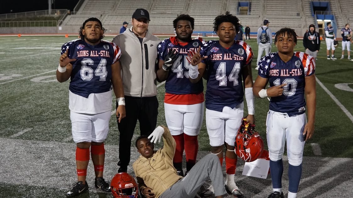 Coach Tyler Sestich (@tylersestich) on Twitter photo Had a great time watching the Lawndale boys absolutely show out in the <a href="/LionsAllstar/">Lions All-Star Game</a> game! They flashed throughout the whole game, making plays everywhere, can’t wait to see each of their future careers on and off the field
<a href="/Dale_Football/">Lawndale Football</a> <a href="/breezepreps/">Breeze Varsity</a> Had a great time watching the Lawndale boys absolutely show out in the <a href="/LionsAllstar/">Lions All-Star Game</a> game! They flashed throughout the whole game, making plays everywhere, can’t wait to see each of their future careers on and off the field
<a href="/Dale_Football/">Lawndale Football</a> <a href="/breezepreps/">Breeze Varsity</a>