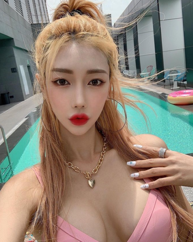 kiuuyg's tweet photo. 그래 나 발정났으니깐 따 먹고 싶다고 말해봐~팔로&amp;💜 누르고 르티윗 하면 디엠 💕 
#오프녀 #정삽 #비떱 #오프 #건오 #일상트
#일탈 #섹파 #말눌피 #완트 #섹트 #본디지
#맘눌뎀 #강아지 #보빨 #입사 #능욕 #몸매 https://t.co/Lvb3CYgt9k