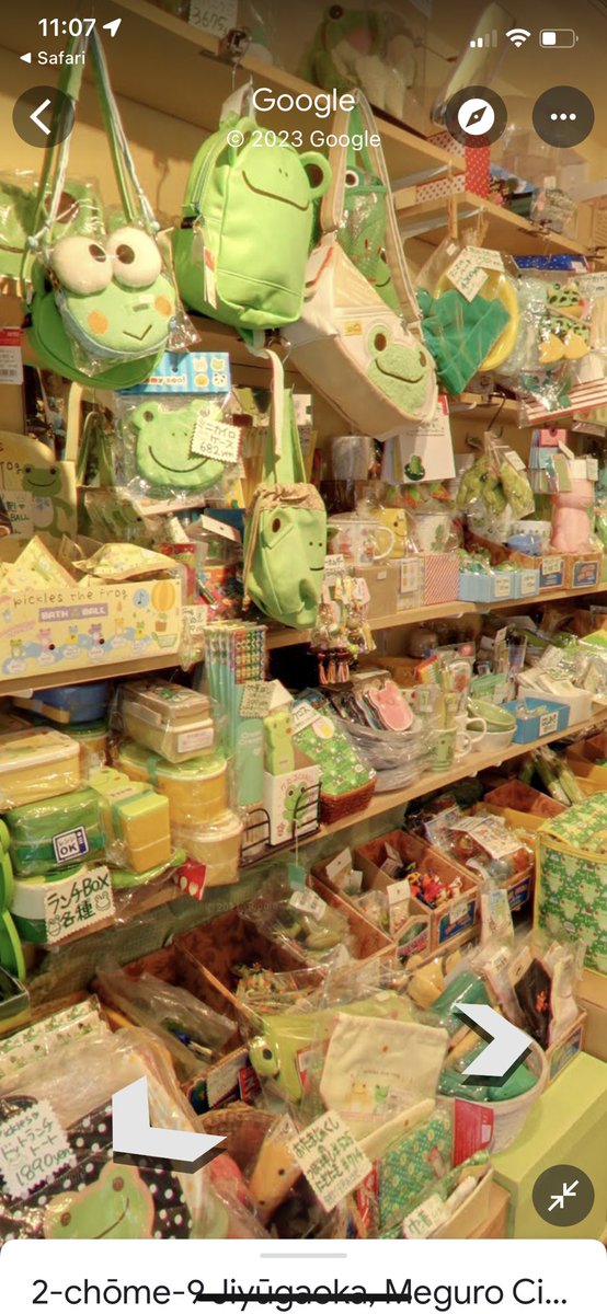 itmecybrgrl's tweet photo. I want to go to the 2 story frog store in Japan called Frogs 🐸💖 https://t.co/nz4HsaStEp