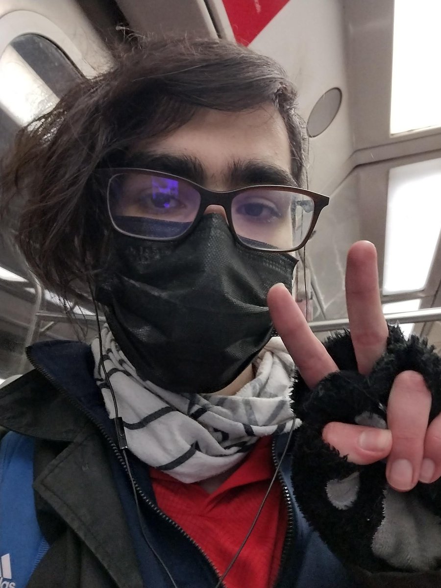 FuchsAnto's tweet photo. Finally making a pinned!

Hi! I'm Antoine. Just your average fox. I make music sometimes, and just exist in others

All my links here!
https://t.co/syqMGquOm1

🦊✨💚 https://t.co/7GV565LIGP