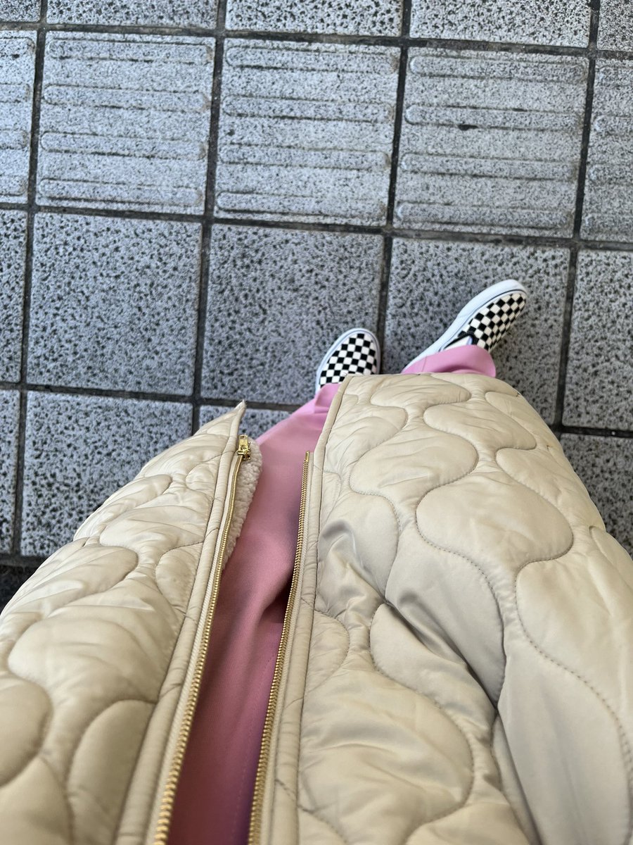 SHIRARIN13's tweet photo. この格好いたら私です。
みなさん仲良くして下さい🥺💕

#BE_1_Tour_大阪 
#BESTYと繋がりたい 
#BEFIRST https://t.co/G7LOqEMKEh