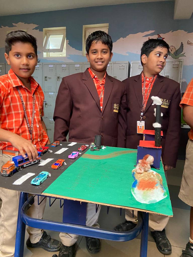SAI_Edu_In's tweet photo. It was an enriching experience for the spectators and showcased the visionary side of the SAIoneers. The exhibit was a perfect example of how fun &amp; learning goes hand-in-hand.
#ClubPresentation https://t.co/mxpxZqqVi6