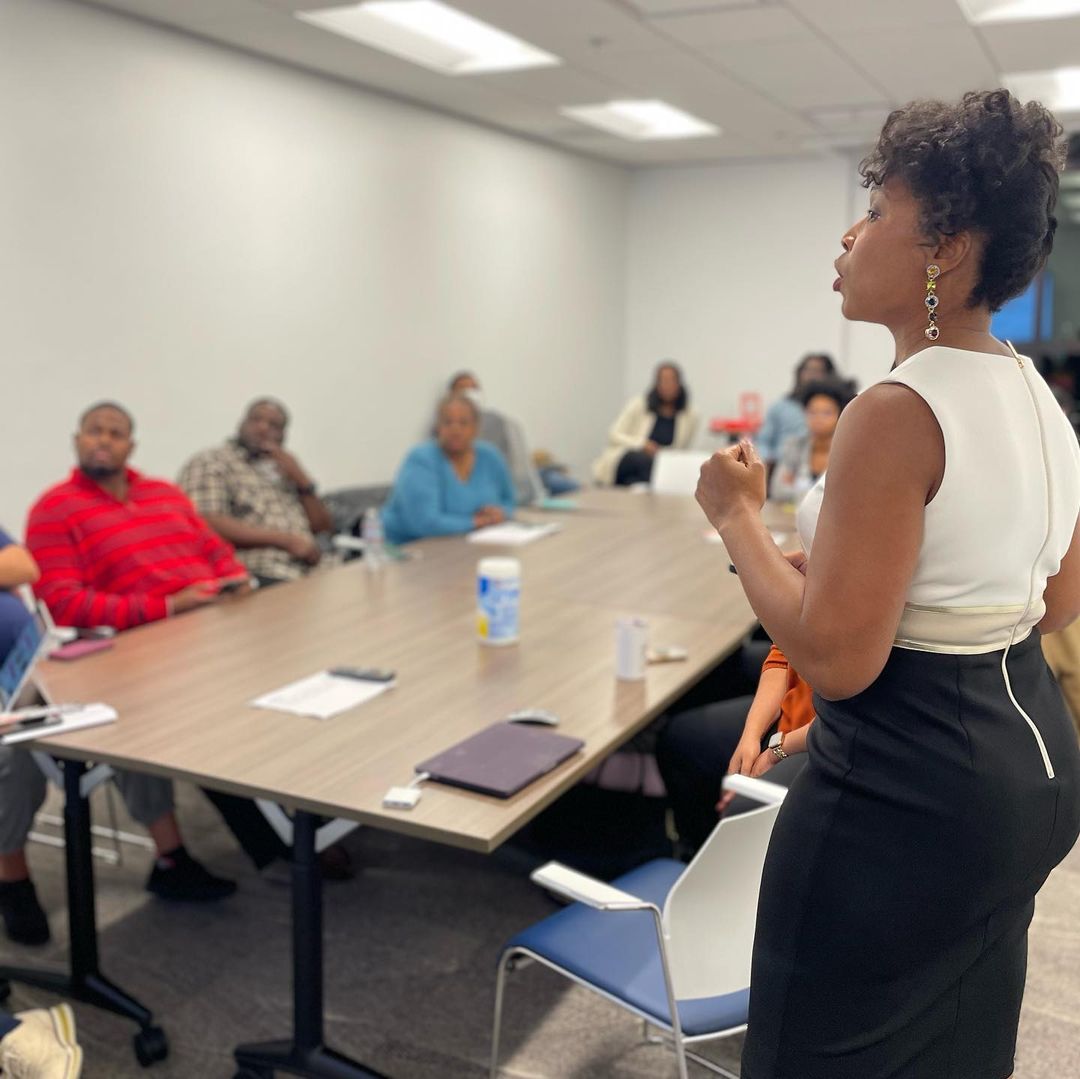 NULYP's tweet image. We give direct service to our communities. You can help us make a larger impact in your city. Join the @nulyp movement TODAY! Go to our website to learn more about our current initiatives. 

📸 @sdulyp

#OneMissionOneMovement #JoinNULYP2023 #Empoweredtolead #nulyp