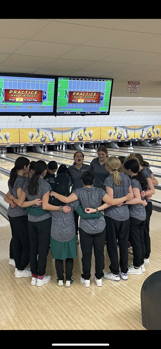 New Trier Girls Bowling (@ntgirlsbowl) on Twitter photo SENIOR NIGHT! For our final home match tonight - a nice win over Loyola - we celebrate our senior captain Vicky Hughes. Congratulations on a job well done Vicky, and thank you! #gotrevs <a href="/AthleticsNTHS/">New Trier Athletics</a> SENIOR NIGHT! For our final home match tonight - a nice win over Loyola - we celebrate our senior captain Vicky Hughes. Congratulations on a job well done Vicky, and thank you! #gotrevs <a href="/AthleticsNTHS/">New Trier Athletics</a>