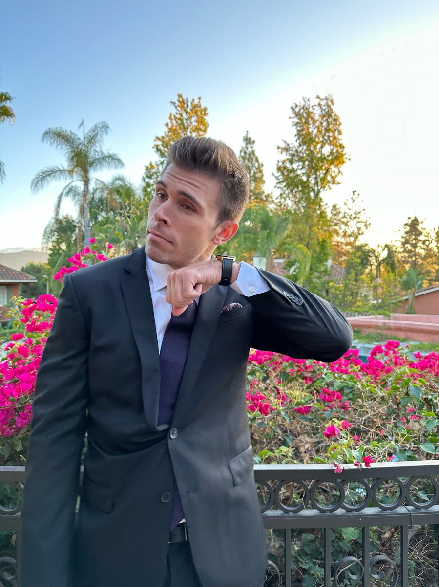 bachelorhotake's tweet photo. I will not hear anymore Zach slander honestly he’s better than the last 5 bachelors combined #TheBachelor https://t.co/8835WnJPcM