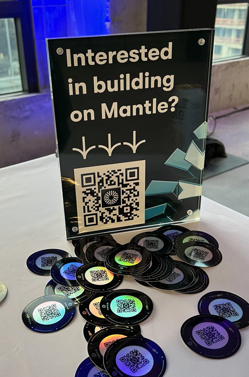0xMantleDevs's tweet image. Interested in building on @0xMantle? Fill out our interest form, &amp;amp; our team will get back to you!
mantle.to/devs

If you&apos;re IRL at @MiamiHackWeek, join us tomorrow (Jan.31) for a workshop to learn how to deploy your first smart contract on #Mantle
lu.ma/ekgl2t9i