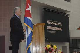 #SantiagoDeCuba.El conocimiento es la virtud y sólo si se sabe se puede divisar el bien #Pedagogia2023 #Cuba