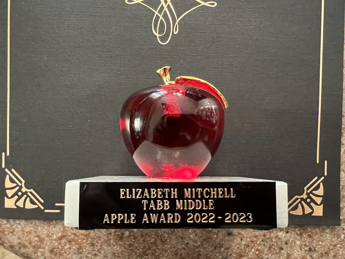 Elizabeth Mitchell tweet media