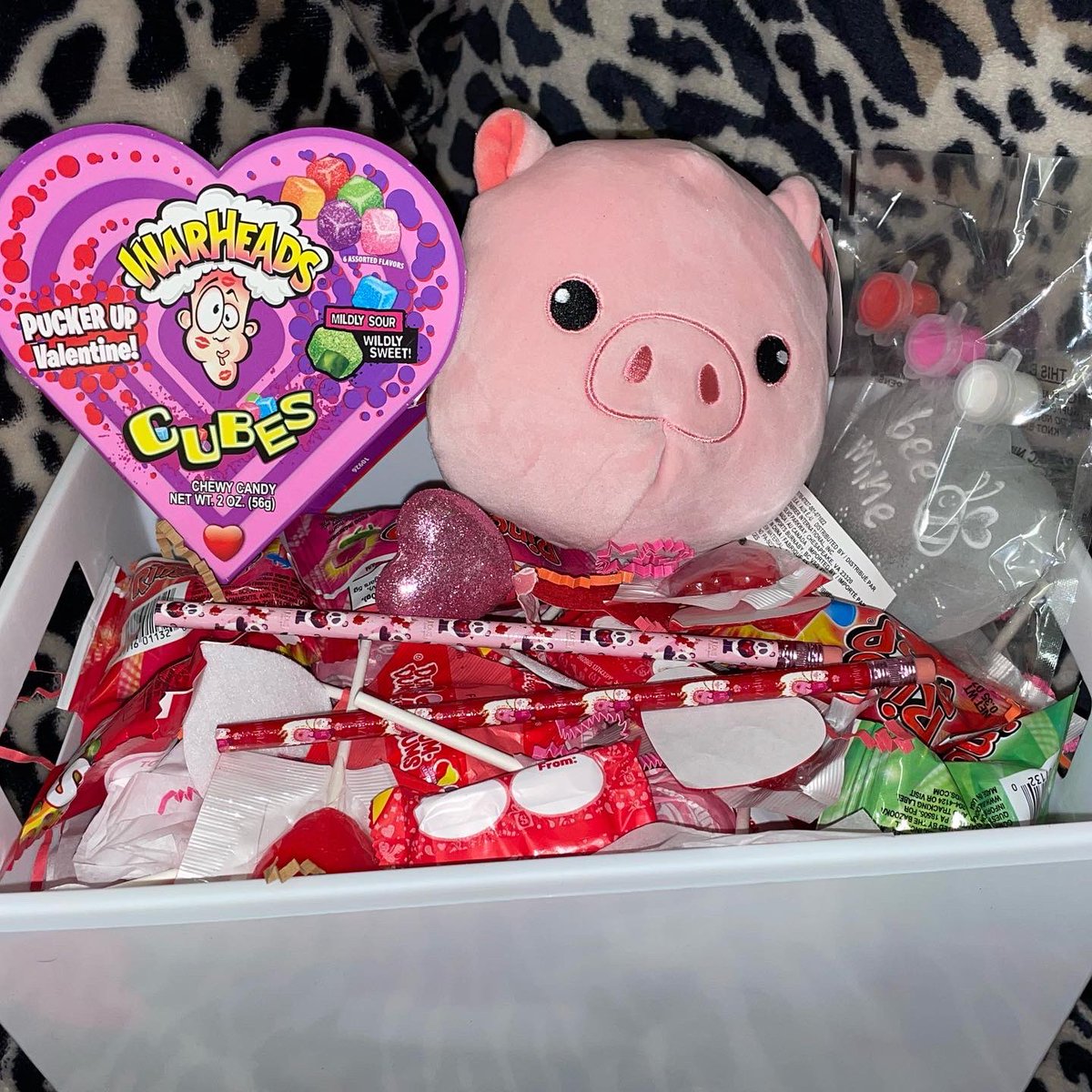 We may be THE Sassiest org on campus, but we’re sweethearts too! Order a couple of Sassy Sweets, and show some love to your boo🥰💕 #ASUTwitter 

forms.gle/vvPyag7aUyNTez…