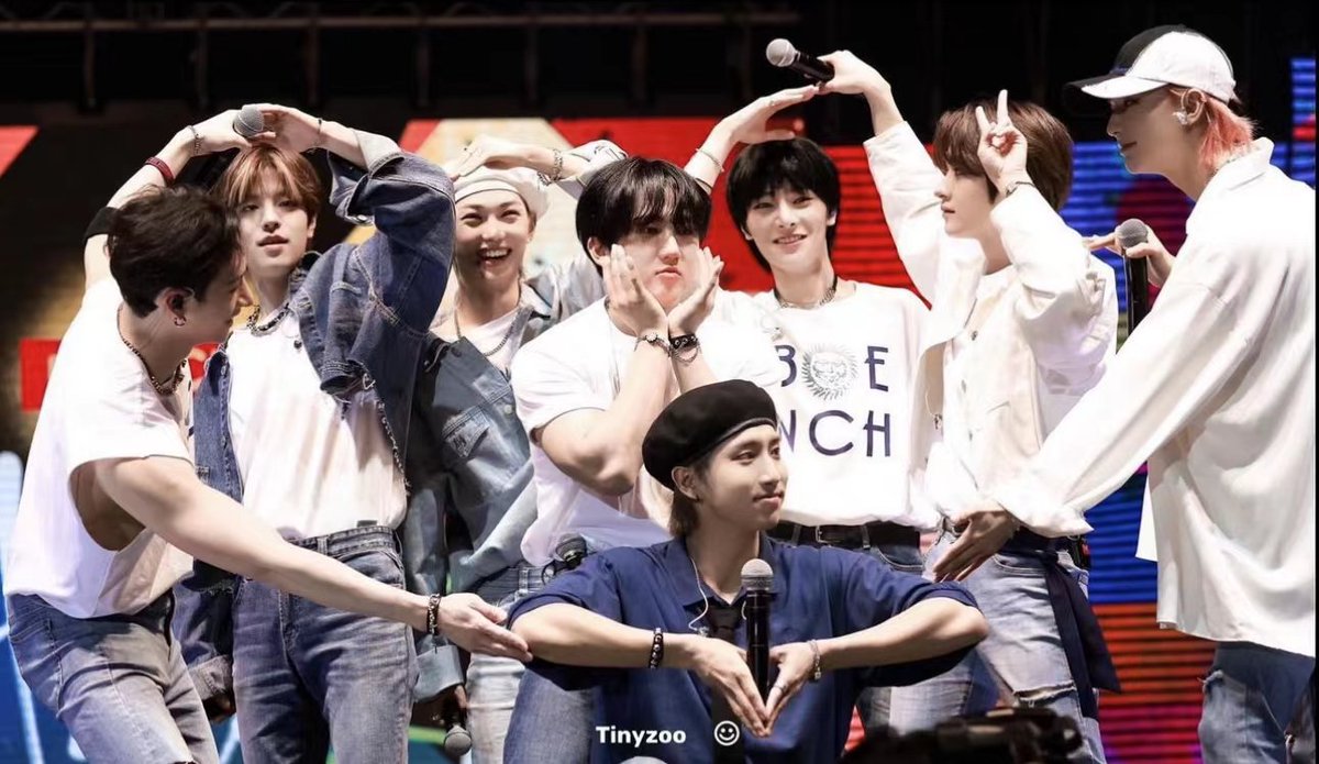 zhyyxin's tweet photo. @Stray_Kids_JP When will each member open his Instagram account https://t.co/eboTH5Jk38
