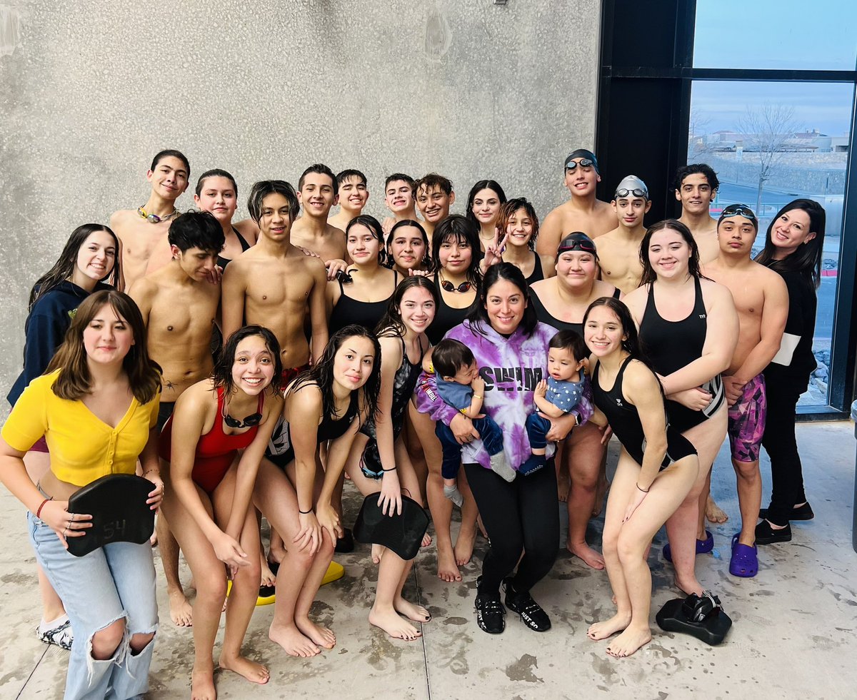Hanks Swimming tweet media