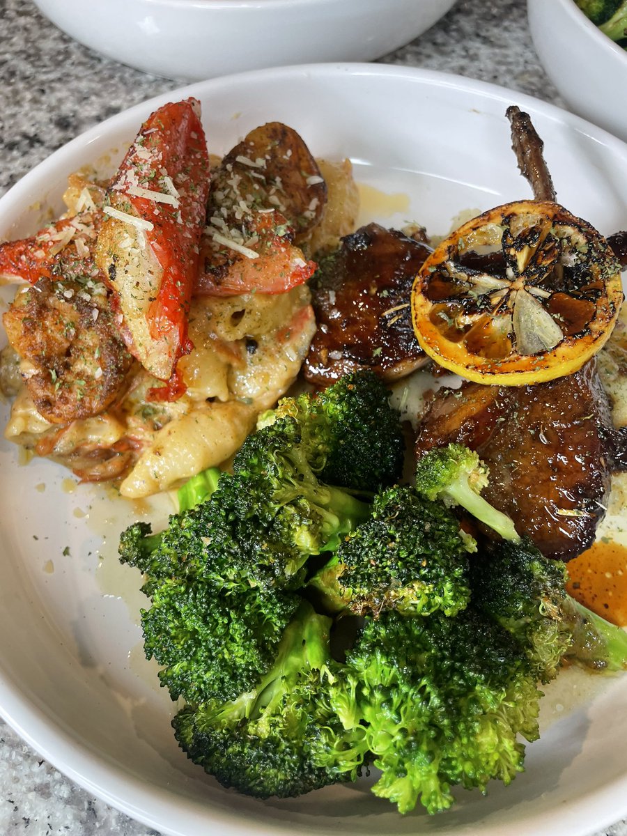 DA BIGGEST TO EVA DO IT‼️👩🏾‍🍳💋
#chefnaeinlingerie #bookme #bigchefnae