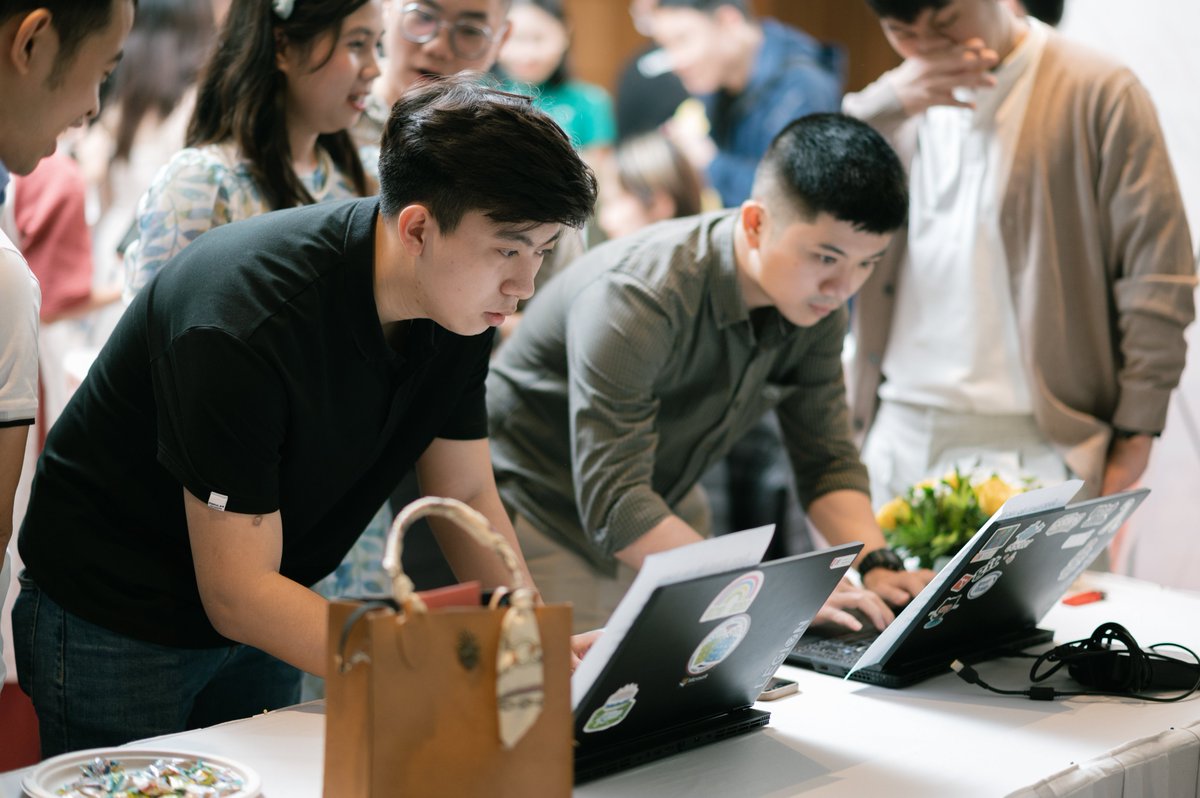 saigontech's tweet image. Outsourcing is rapidly changing the software development landscape. As software outsourcing practices continue to evolve, more companies are expected to embrace them. Check it out!
saigontechnology.com/blog/exploring…
#softwareoutsourcing
#outsourcingsoftwaredevelopment
#industryinsights