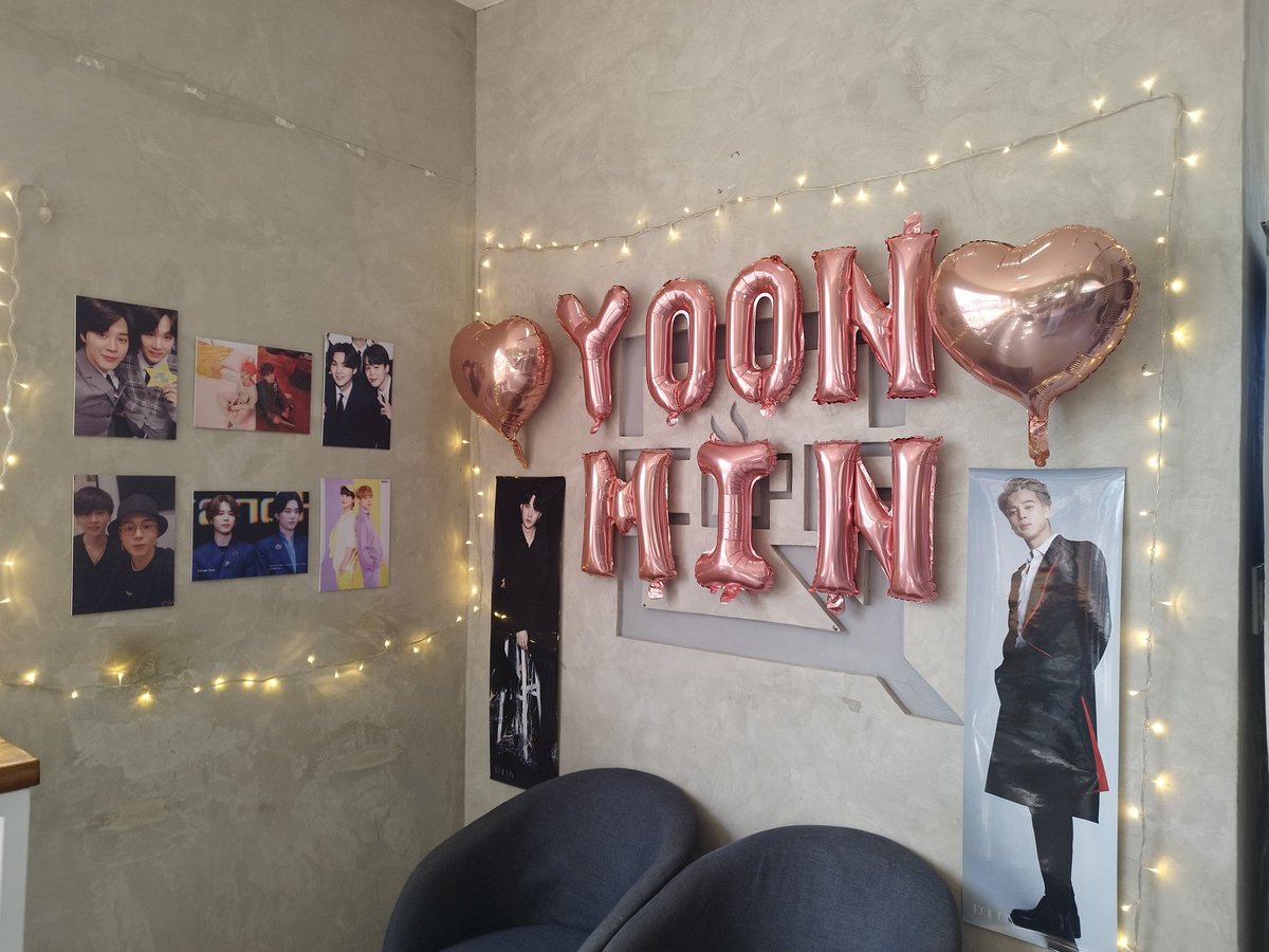 adorablyoons's tweet photo. 🍂 #IrreplaceableYou 🍂 
A YOONMIN CUPSLEEVE EVENT 🐱🐥

Once again THANK YOU SO MUCH!!! 💜 for joining us on our event, very much appreciated and hoping y'all had fun 🥺 and looking forward to celebrate yoonmin event every year with you 🫶🏼 https://t.co/rFBJ35QbDX
