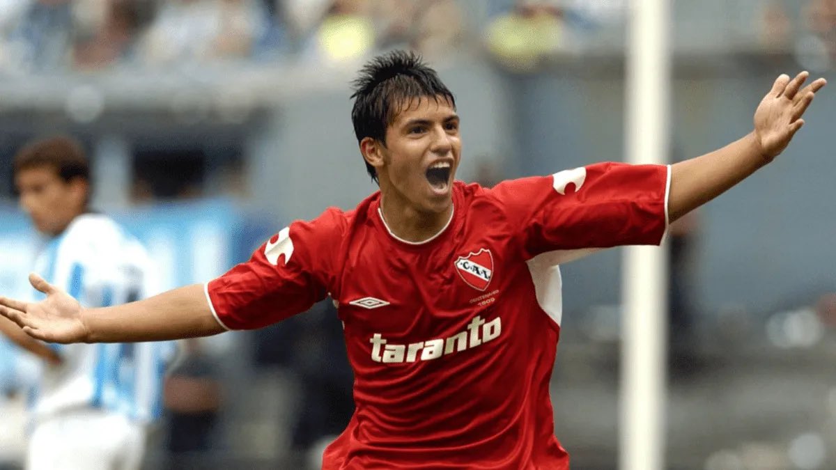 “Al Kun lo está esperando la 10 de #Independiente, que ahora está libre. Soñamos con tener a Messi, Dibu y Tagliafico en una despedida en nuestro estadio” 

🎙️ Cristian Ritondo en el pase de Acá Hay Buen Fútbol y Fútbol 910 por <a href="/radiolared/">Radio La Red - AM 910 📻</a>