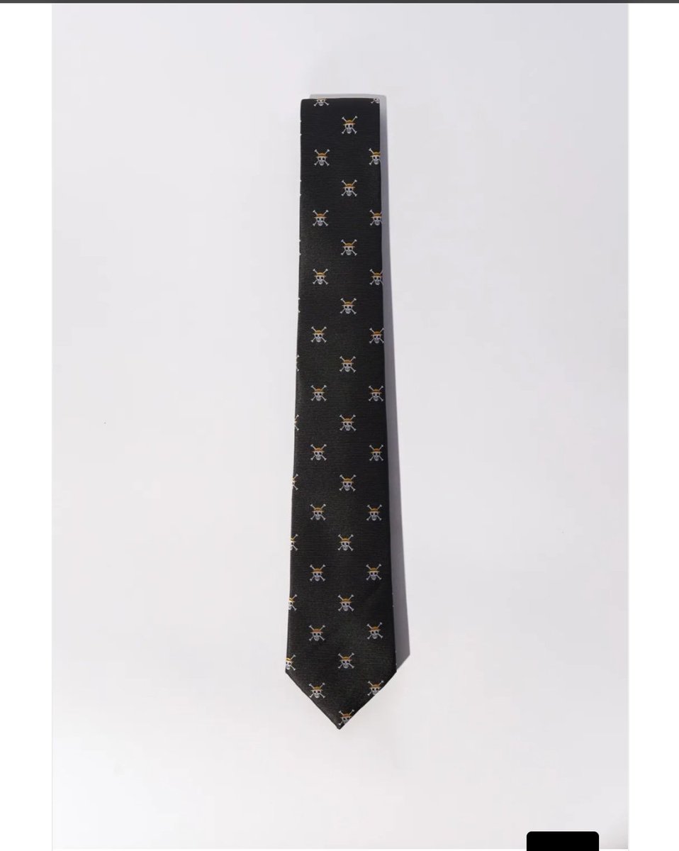 Im_Trash_666's tweet photo. Ya encontré corbata para titulación. https://t.co/EFjE1ga5B0