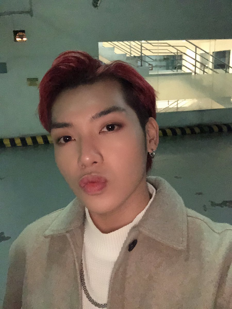 severinosaurus's tweet image. #PHP_SEV: Paumanhin, mahirap gawing aminin. Sa iyong tingin mas lalong nauudlot aking hangarin. 🎶🎵

Stream MNLUV now!! 💜
Link: youtu.be/HmSoGftsltw

PHP MNLUV OUT NOW
#PHP_MNLUV #MNLUVwithPHP
#Press_Hit_Play #PHP @PressHitPlay