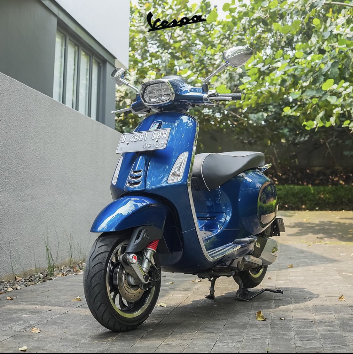 Vespa_IND's tweet photo. Andai aku punya Vespa Sprint 150 i-get ABS berwarna Blue Estroverso ini, aku akan….. Silakan teruskan kalimatnya. #Vespa #VespaIndonesia https://t.co/BVsD0DbheV