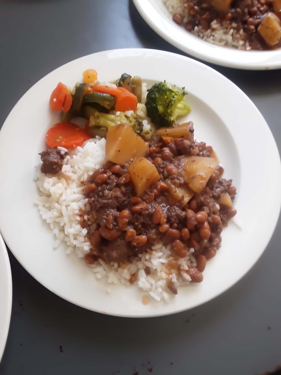 mowcs_sa's tweet photo. Wholesome meals prepared and delivered to those in need. #ilovemealsonwheels #charityinmotion #fightinghungerinsouthafrica #togetherwecan #buildingsustainablecommunities #hungerfree #povertymustfall https://t.co/LBNHNp9XJh