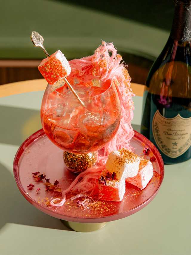 Meet The Duchess - #Australia's most expensive spritz made in #Brisbane - bit.ly/3Hi3IQh
Video shot on #iPhone SE