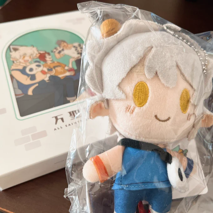 なぜか勝手に2月中旬の発売と勘違いしてたので届いてビックリしたわーい嬉しい〜!!!念願の円盤だ〜!! 