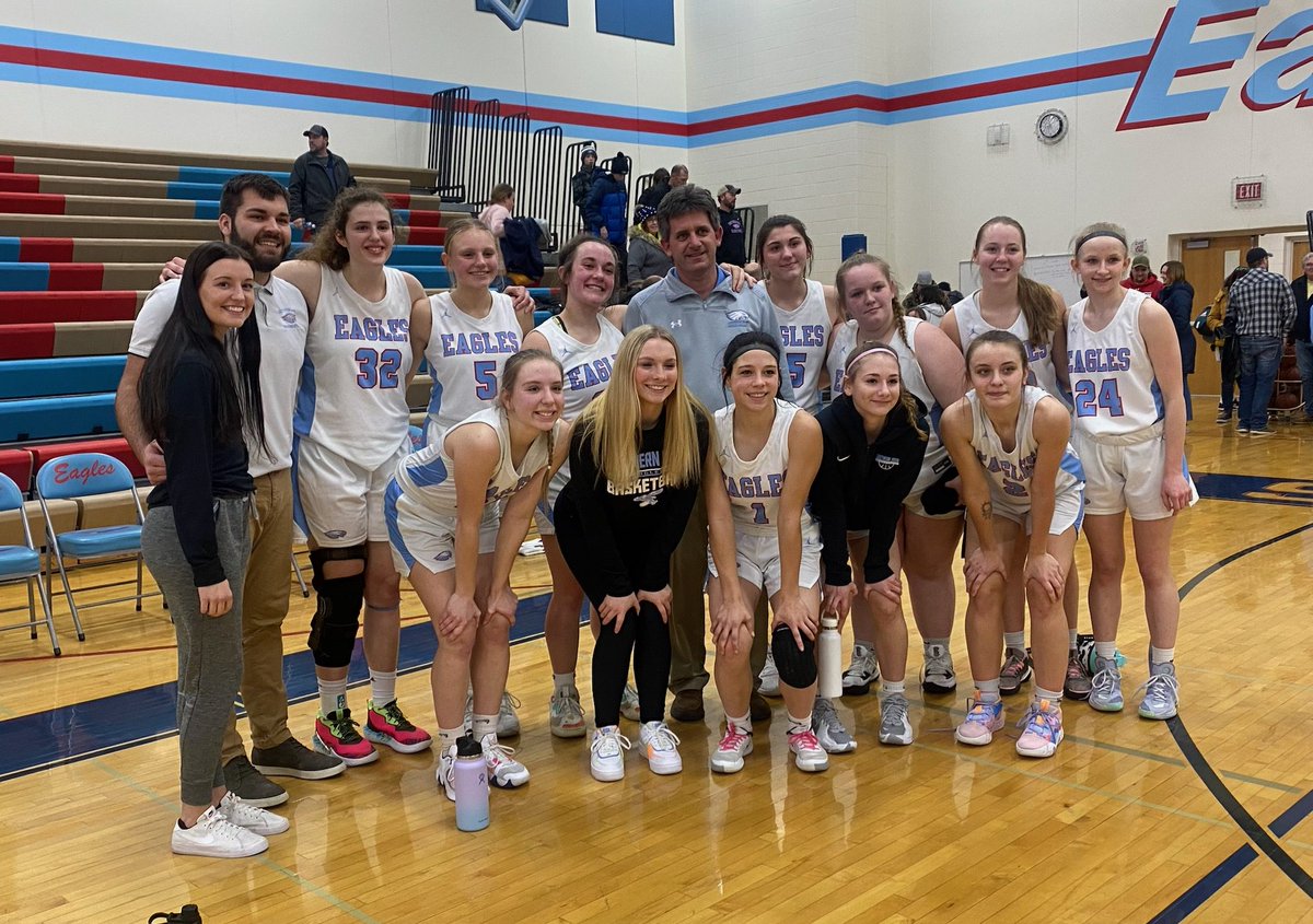 So fortunate to get to work with this group everyday. Thanks for helping me get win 200 tonight.
Can't wait to get back to work tomorrow! Go Eagles!