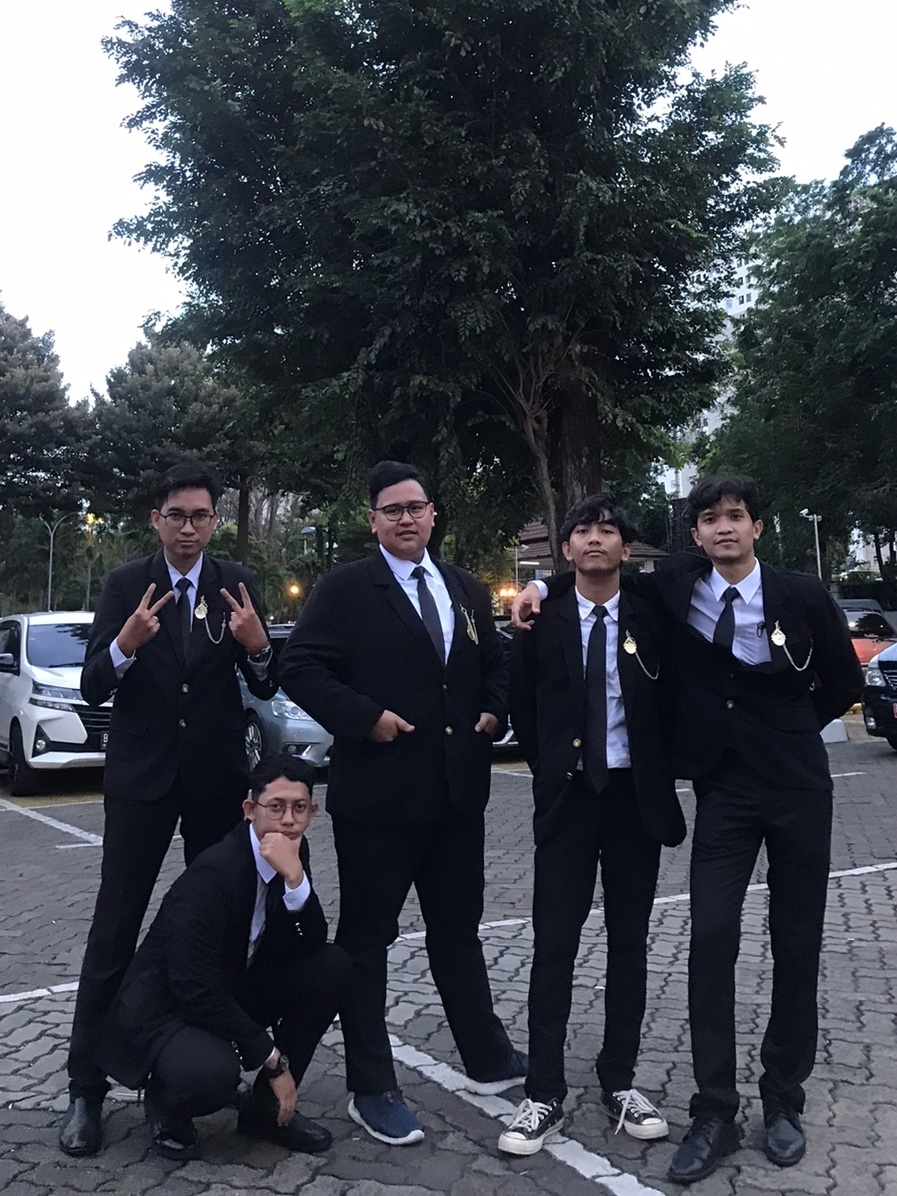 azharobb's tweet photo. Masih belom move-on kalo inget keseruan hari itu….

Masya Allah wara wiri tapi seru..

Emang dasarnya kita semua seneng saling bantu saling ngurus yak? https://t.co/4AIpXXTXPf