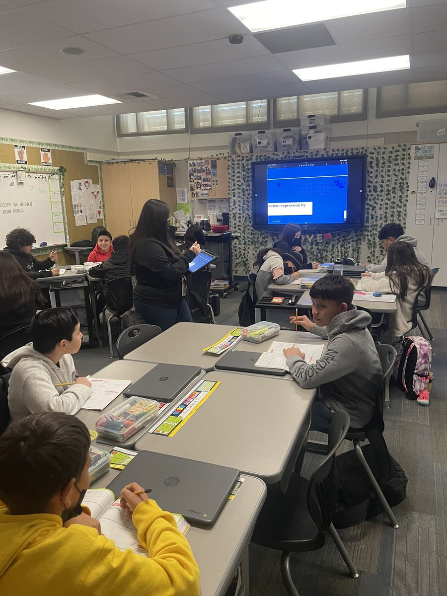 MUSDAztecs's tweet photo. To better engage students and allow our teachers to teach from around the room, iPads were purchased for all of our teachers. Ms. Diaz is using her iPad to control her Smart Board from the middle of the room. This allows her to move around the room and engage with students. https://t.co/BDXiAaf2mM