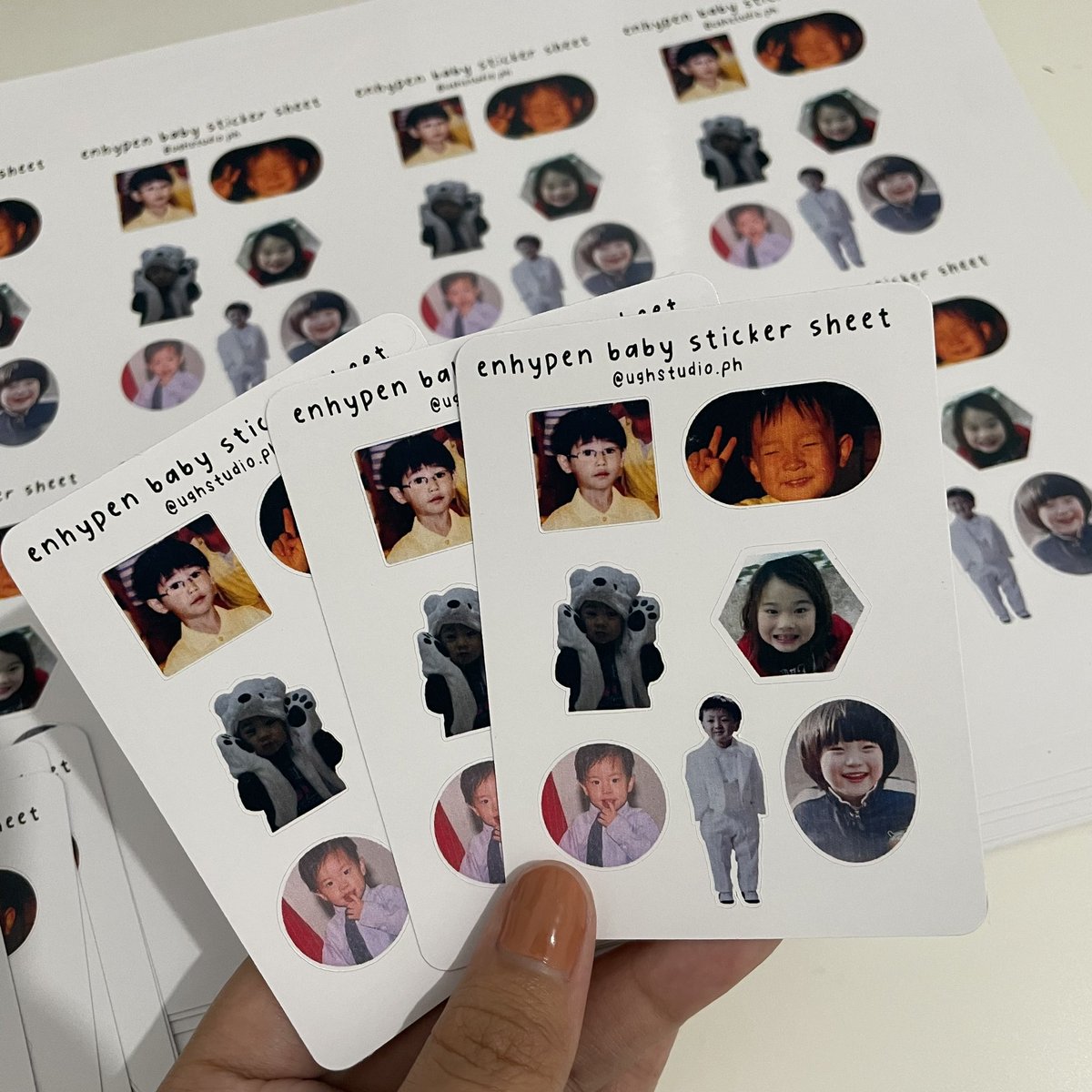 ughstudioph's tweet photo. 🫧 enhypen manifesto in manila freebies

— nasa 100+ yata itoooo 😭 team labas ako sa feb 5 !! open for team labas and team concert. will twt loc and time nalang :')

mechanics:
— like &amp; rt
— mbf

see you engenes! 🫶🏻

#MANIFESTO_IN_MANILA #MANILAFESTO https://t.co/74V9PLptCl