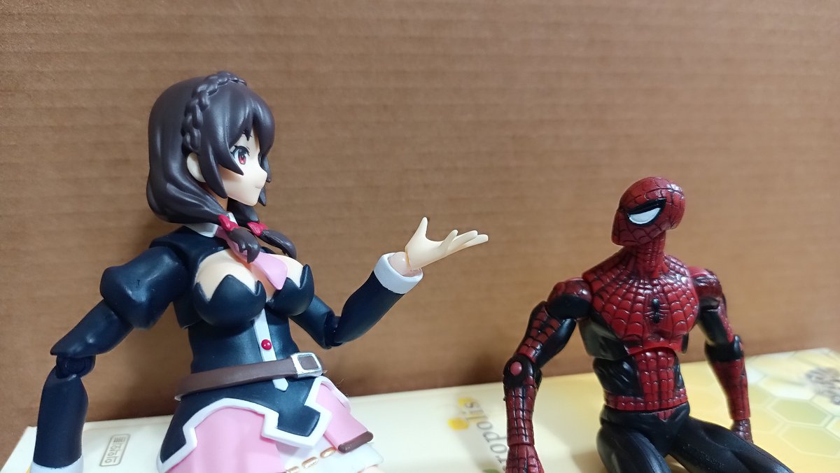 Caption this

(On set for the new stop motion video btw!)

🎨💙✨

#Anime #Figma #FigmaFigure #Konosuba #Spiderman