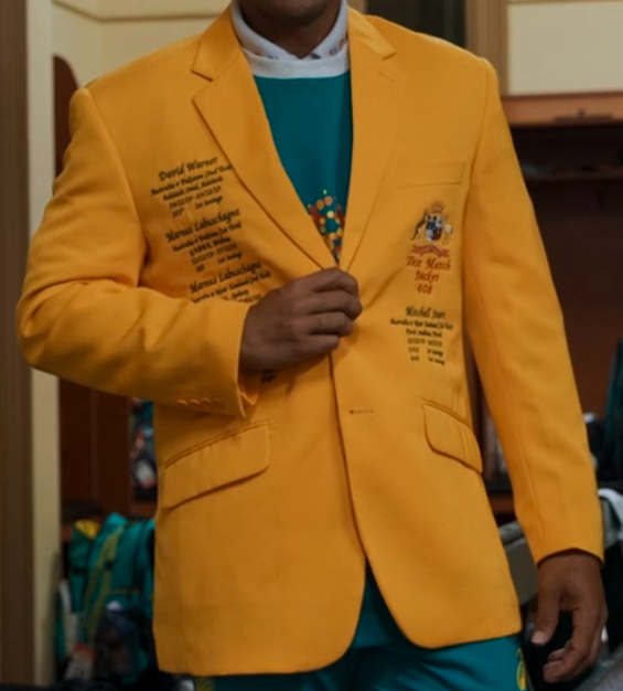 podcastkak's tweet photo. @auscricketpod @amenners @JelisaApps @LMcKirdy7 What is with the yellow jacket? Never heard of it before! https://t.co/Ot7bcWXLZC